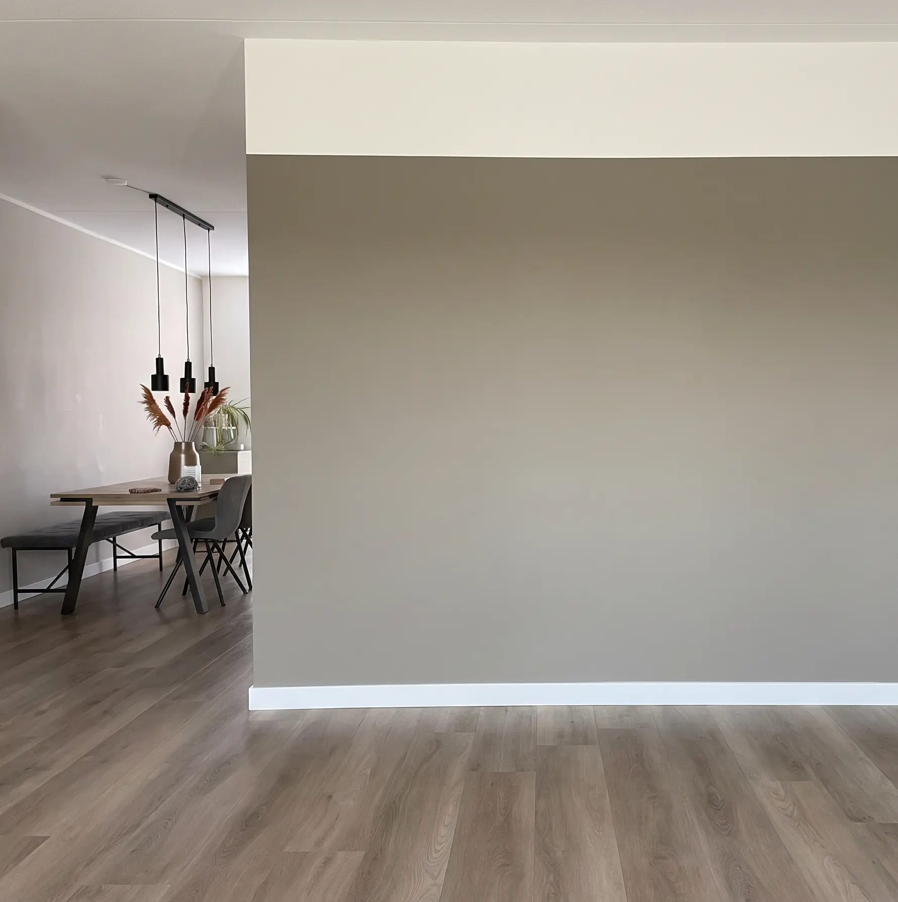 Photo of your customer's own room, uploaded by the shopper